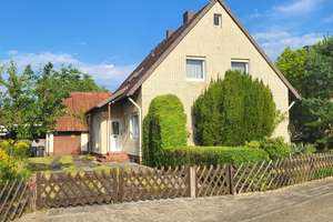 Einfamilienhaus mit vielen Möglichkeiten – Die vollständige Adresse der Immobilie erhältst du vom Anbieter., 29345 Unterlüß – Vorschaubild 1