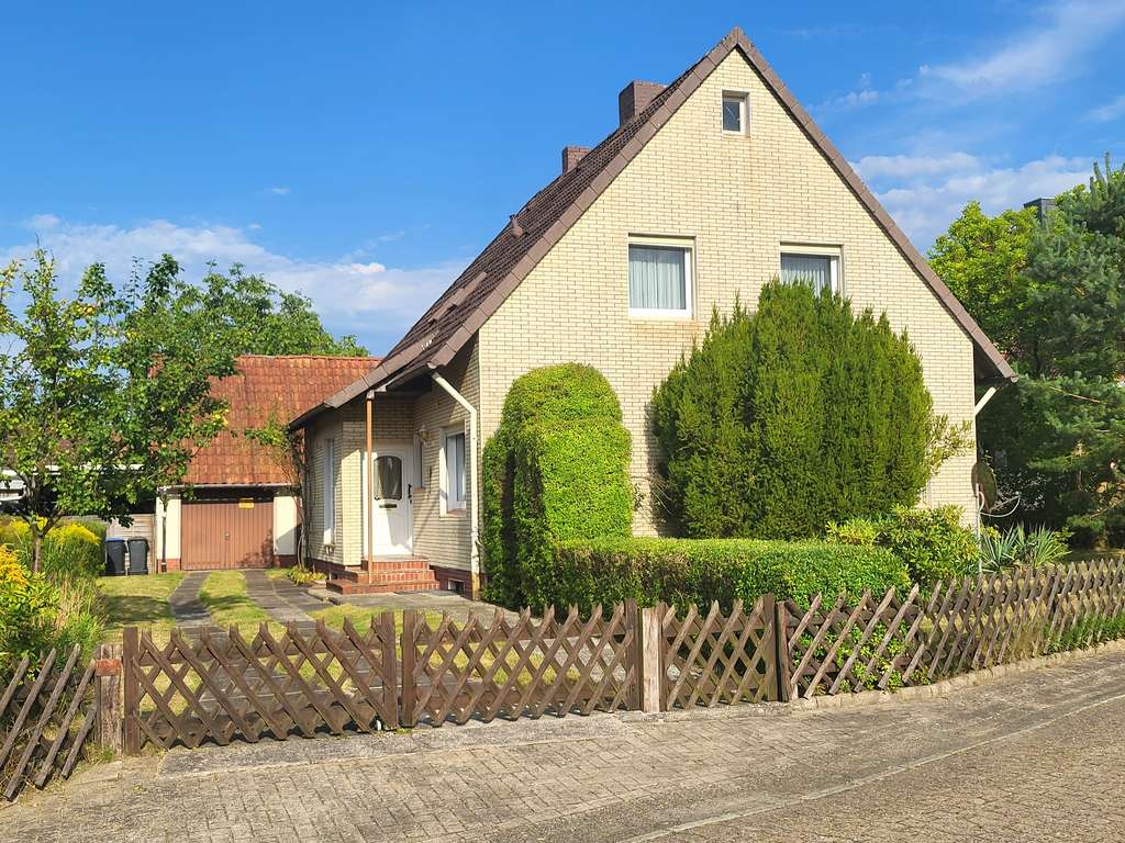 Immobilie in Südheide - Einfamilienhaus mit vielen Möglichkeiten - Bild 0