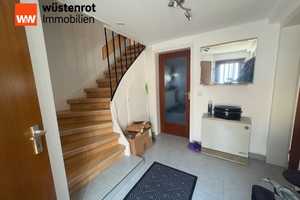 Attraktives renoviertes Einfamilienhaus mit großer ausgebauter Scheune in Pforzheim-Büchenbronn – Pforzheim – Vorschaubild 3