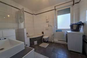 Gepflegtes Dreifamilienhaus in zentraler Lage – Die vollständige Adresse der Immobilie erhältst du vom Anbieter., 53501 Grafschaft – Vorschaubild 7