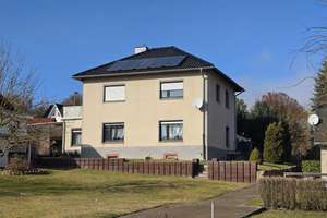 Gepflegte Stadtvilla mit Ferienhaus und Doppelgarage – Plötzenhöhe – Dr.-Wilde-Str 7, 19395 Plau am See – Vorschaubild 1
