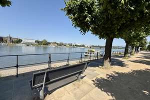 WENIGE SCHRITTE VON DER RHEINPROMENADE ENTFERNT - HAUS FÜR BIS ZU 3 PARTEIEN MIT GROßEM GARTEN – Die vollständige Adresse der Immobilie erhältst du vom Anbieter., 53225 Beuel-Mitte, Bonn – Vorschaubild 30