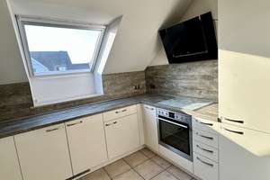 Attraktive 2-Zimmer-Dachgeschosswohnung mit Weitblick, Balkon und Klimaanlage in Solingen, ab sofort – Die vollständige Adresse der Immobilie erhältst du vom Anbieter., 42659 Burg/Höhscheid, Solingen – Vorschaubild 4