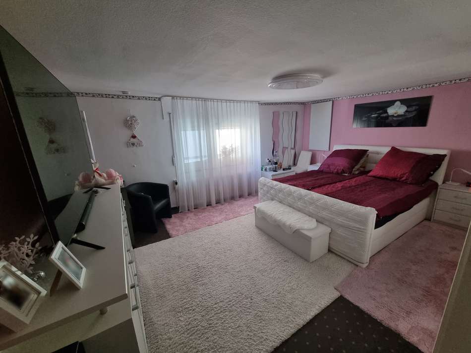 Whg. 1: Schlafzimmer