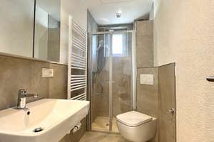 KFW 40 Haus! 3-Zimmer-Küche-Bad-Wohnung mit Südbalkon zum ruhigen Innenhof – frisch saniert – Richard-Wagner-Straße 37, 66111 St. Johann, Saarbrücken – Vorschaubild 2