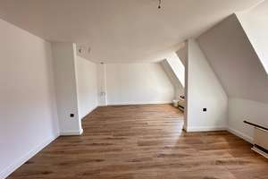 Tolle DG-Wohnung mit Aufzug, Küche und großer Terrasse – Schillingstraße 25, 44139 Westfalenhalle, Dortmund – Vorschaubild 3