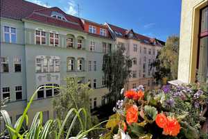 Keine zusätzliche Provision für Käufer! - Altbau-Charme zum Verlieben und richtig Wohlfühlen! – Berlin – Vorschaubild 3