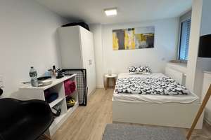 Zuhause mit einem Zimmer in zentraler Lage von Düsseldorf – 40210 Stadtmitte, Düsseldorf – Vorschaubild 4