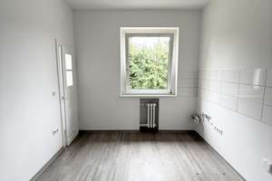 Frisch renovierte 3-Zi.-Whg. mit modernem Tageslichtbad – Bartholomäusstr. 84, 42277 Oberbarmen, Wuppertal – Vorschaubild 6