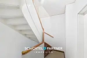 Hastedt | Mehrparteienhaus mit zwei Wohneinheiten und  großer Lagerhalle – Bremen – Vorschaubild 9