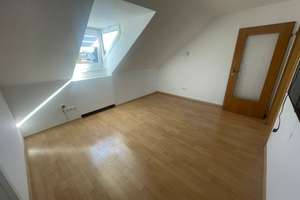Charmantes und provisionsfreies Reihenmittelhaus mit 6 Zimmern in Ingolstadt-Nordwest – Die vollständige Adresse der Immobilie erhältst du vom Anbieter., 85057 Nordwest, Ingolstadt – Vorschaubild 25