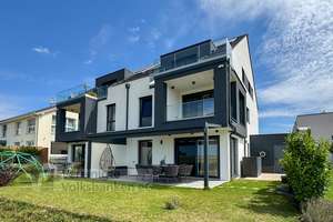 LuxLiving: Stilvolles Zuhause für höchste Ansprüche – Die vollständige Adresse der Immobilie erhältst du vom Anbieter., 71088 Holzgerlingen – Vorschaubild 3