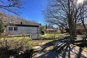 Schönes Grundstück mit Bungalow in ruhiger Lage von Roetgen – Aachen (Kreis) – Vorschaubild 2