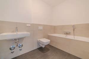 3 Zimmer Wohnung mit Erker und Balkon sowie mit Einbauküche – Schlossallee 9, 13156 Niederschönhausen, Berlin – Vorschaubild 12