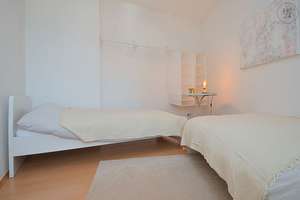 Sehr schöne möblierte 4-Zimmer Dachwohnung mit Internet und Dachterrasse in Wiesbaden – Die vollständige Adresse der Immobilie erhältst du vom Anbieter., 65197 Rheingauviertel / Hollerborn, Wiesbaden – Vorschaubild 6
