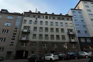 14 Parteienhaus in Stuttgart-West mit besten Entwicklungsmöglichkeiten