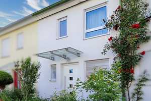Modernes Reihenhaus mit Garten und Garage in ruhiger Lage – Reutlingen (Kreis) – Vorschaubild 2