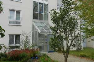 Schöne, helle 2,5 Zimmer DG-Wohnung   – Urbacher Straße 20, 70374 Im Geiger, Stuttgart – Vorschaubild 2