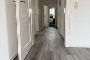 Provisionsfrei, sonnige und sanierte 3,5-Zimmer-Wohnung in bester Lage in Augsburg-Pfersee – Die vollständige Adresse der Immobilie erhältst du vom Anbieter., 86157 Pfersee-Süd, Augsburg – Vorschaubild 5