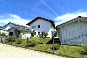 Attraktive Doppelhaushälfte in Hengersberg - modernes Zuhause für Familien oder Paare! – Die vollständige Adresse der Immobilie erhältst du vom Anbieter., 94491 Hengersberg – Vorschaubild 1