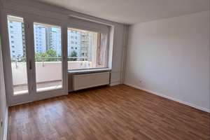 3-Zimmer-Wohnung in Berlin-Gropiusstadt – Fritz-Erler-Allee 103, 12351 Gropiusstadt, Berlin – Vorschaubild 2
