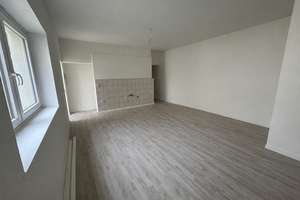 Frisch renovierte 2-Zimmer-Wohnung im Erdgeschoss in Dortmund-Innenstadt-Nord, Stahlwerkstraße 36 – 44145 Borsigplatz, Dortmund – Vorschaubild 4