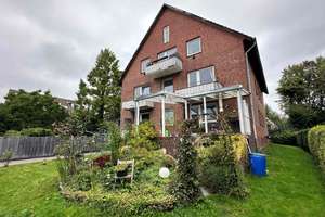 Solides, voll vermietetes Mehrfamilienhaus mit 6 Garagen