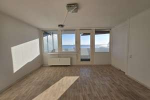 Sonnige 1,5 ZKB, 52m² mit einem großen Balkon mit Weserblick im Zentrum von Bremerhaven – Obere Bürger 104, 27568 Mitte, Bremerhaven – Vorschaubild 2
