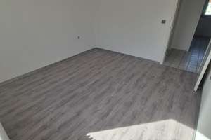 Alltagstaugliche 3-Zimmer-Wohnung in Salzgitter-Lebenstedt in Seenähe – 38226 Lebenstedt, Salzgitter – Vorschaubild 9