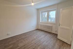 Attraktiv! 2-Zimmer-Wohnung frisch saniert (2024) – Augustenstr. 10, 24143 Gaarden-Ost, Kiel – Vorschaubild 3