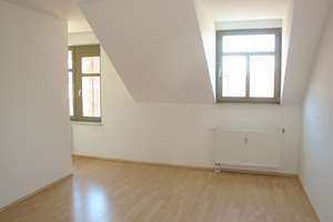 Schöne DG-Whg mit heller Küche und moderner EBK + Abstellraum im Treppenhaus – Agnesstraße 14, 9130 Schloßchemnitz, Chemnitz – Vorschaubild 2