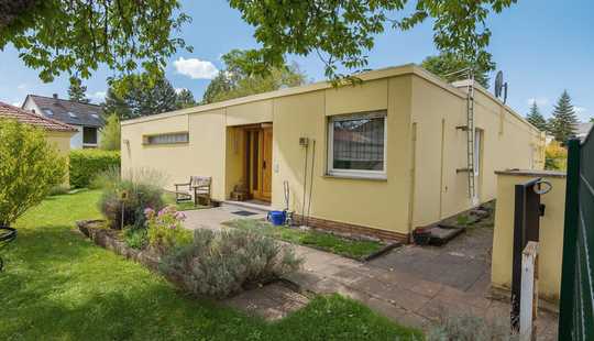 Bild von RUHIGES WOHNEN AUF EINER EBENE! BUNGALOW MIT HERRLICHEM GARTEN IN TOPLAGE VON BRETZENHEIM