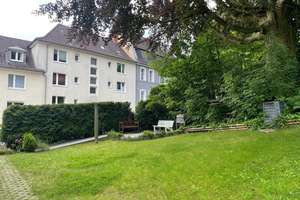 Einziehen und wohlfühlen: modernisierte DG-Wohnung, 4 Zimmer, Loggia, Klimaanlage und Gartennutzung – Die vollständige Adresse der Immobilie erhältst du vom Anbieter., 45355 Borbeck-Mitte, Essen – Vorschaubild 17