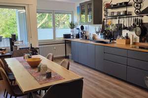 Schöne helle Maisonette-Wohnung mit vier Zimmern in Bochum Wiemelhausen – Die vollständige Adresse der Immobilie erhältst du vom Anbieter., 44789 Wiemelhausen, Bochum – Vorschaubild 2