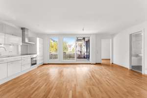 Lichtdurchflutete 3-Zimmer-Wohnung mit Balkon & Aufzug - ab sofort bezugsfrei  – Die vollständige Adresse der Immobilie erhältst du vom Anbieter., 80469 Glockenbach, München – Vorschaubild 4