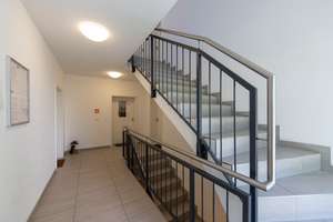 Für Sie nur das Beste! Kurzfristig bezugsfreie 4-Zimmer-Wohnung im 1.OG mit Balkon und Stellplatz – Die vollständige Adresse der Immobilie erhältst du vom Anbieter., 24159 Pries, Kiel – Vorschaubild 3
