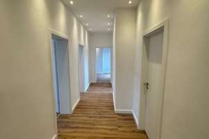 Kernsanierte 5-Zimmer-DG-Wohnung in Düsseldorf-Oberbilk – 40227 Oberbilk, Düsseldorf – Vorschaubild 2