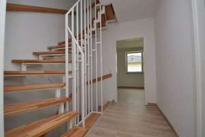 Ein Zuhause zum Ankommen – modernes Familienhaus mit Garten & großer Dachterrasse – Agnethaweg 4, 13055 Alt-Hohenschönhausen, Berlin – Vorschaubild 17