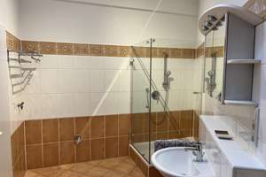 Wohnen mit Ausblick: Dachgeschosswohnung in Wiesbaden (Freudenberg) – Narzissenweg 10, 65201 Dotzheim, Wiesbaden – Vorschaubild 15