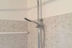 Erstbezug nach Modernisierung mit EBK und Balkon: ansprechende 3-Zimmer-DG-Wohnung in HB-Hemelingenn – Die vollständige Adresse der Immobilie erhältst du vom Anbieter., 28309 Hemelingen (Ortsteil), Bremen – Vorschaubild 7