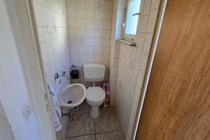 Schnuckeliges Reihenmittelhaus mit Terrasse und Garten in Ortsrandlage sucht neue Familie! – Die vollständige Adresse der Immobilie erhältst du vom Anbieter., 71272 Renningen – Vorschaubild 11