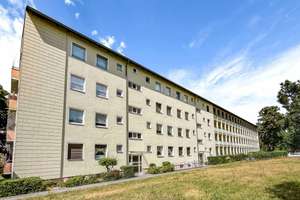 Kapitalanlage: Vermietete 3,5 -Zimmer-Wohnung im Erdgeschoss mit Balkon, JNKM: ca. 14.640 € – Die vollständige Adresse der Immobilie erhältst du vom Anbieter., 12249 Lankwitz, Berlin – Vorschaubild 2