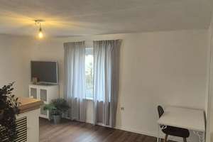 Hochwertig renovierte 2-Zimmer-Wohnung mit Balkon, Einbauküche & Teilmöblierung in ruhiger Toplage – 89231 Neu-Ulm – Vorschaubild 9