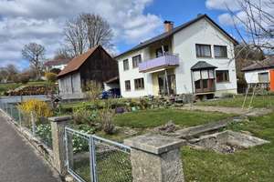 Zweifamilienhaus  (auch als EFH nutzbar) auf großzügigem, sonnigen Eckgrundstück – Holzstraße 50, 88512 Mengen – Vorschaubild 3