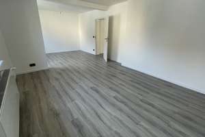 Luxuriöse 2,5-Zimmer-Wohnung mit 45 qm Terrasse und Klimaanlage – Fasanenstraße 38, 68309 Käfertal, Mannheim – Vorschaubild 2