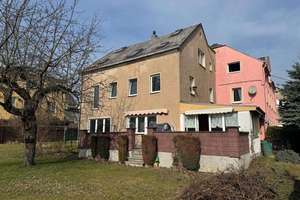 Großes Mehrfamilienhaus mit vielen Möglichkeiten!