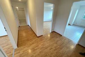 Helle 3-Zimmer-Wohnung mit Charme – Ideal für kleine Familien! – Bahnhofstr. 47, 13129 Blankenburg, Berlin – Vorschaubild 1