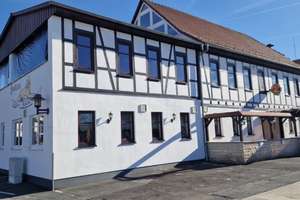 Vielseitiges Wohn- und Geschäftshaus mit Gaststätte und Potenzial für sechs Wohneinheiten. – Die vollständige Adresse der Immobilie erhältst du vom Anbieter., 99326 Ilmtal – Vorschaubild 3