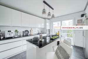 IMMOBERLIN.DE - Exzellentes Haus mit stilvollem Ambiente, Wärmepumpe, Südterrasse, Sauna + Doppelgar – Berlin – Vorschaubild 1