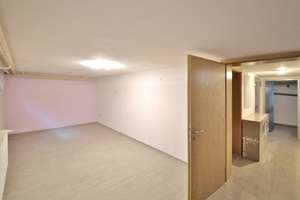 Wohnen mit Freiraum: Einfamilienhaus mit Balkon, Terrasse und Garage – Die vollständige Adresse der Immobilie erhältst du vom Anbieter., 76870 Kandel – Vorschaubild 9